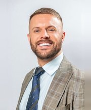 Dan Howard